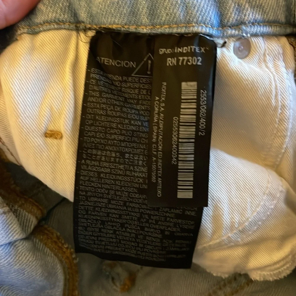 Zara x Good American 90’s Relaxed Jeans Light Wash Size 2 - Picture 11 of 12